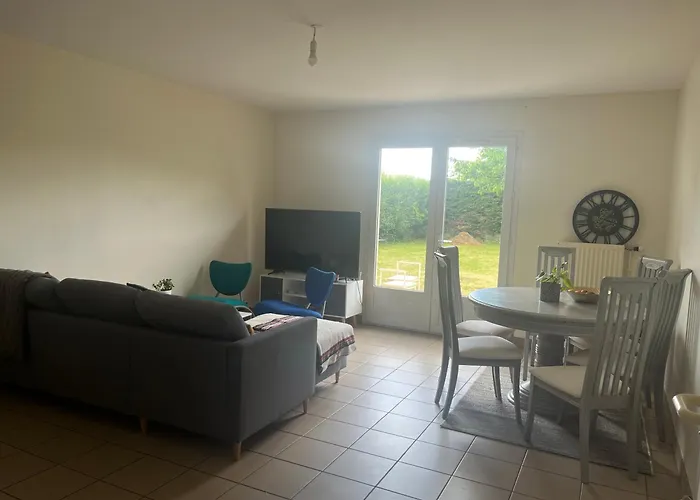 民宿 Chambre Chez L Habitant *